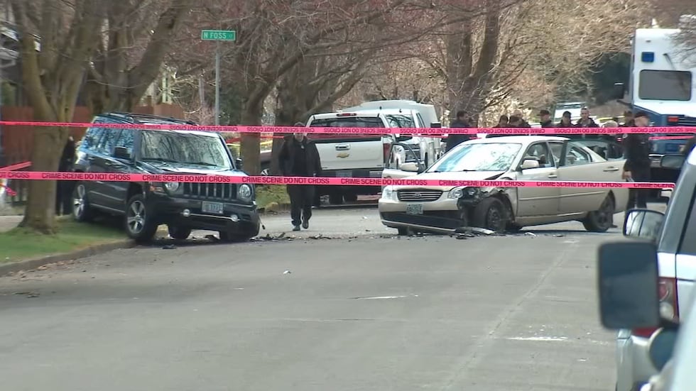 3 found dead in car after midday shooting in N Portland