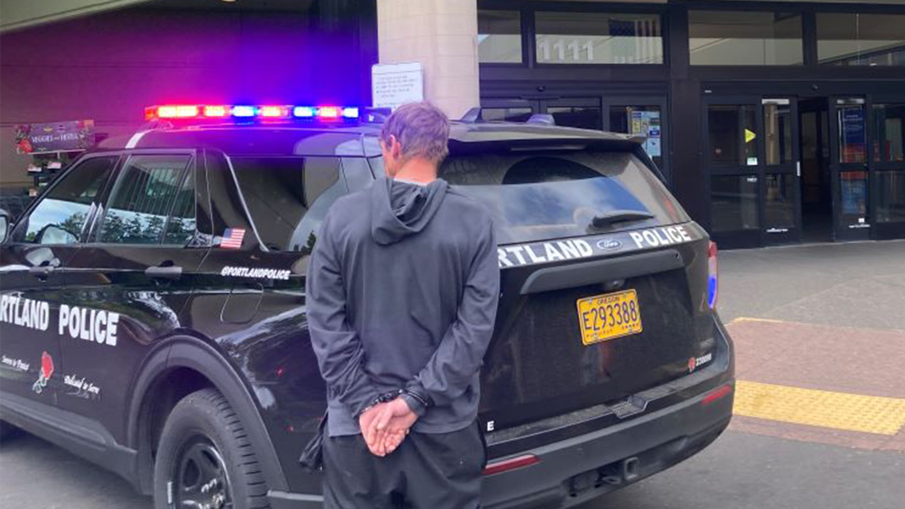 19 arrests after retail theft mission recovers $2K, 2 cars in E Portland - Vimarsana News