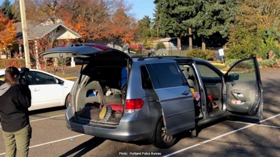 Police: Man living out of van arrested for online child abuse in Tigard