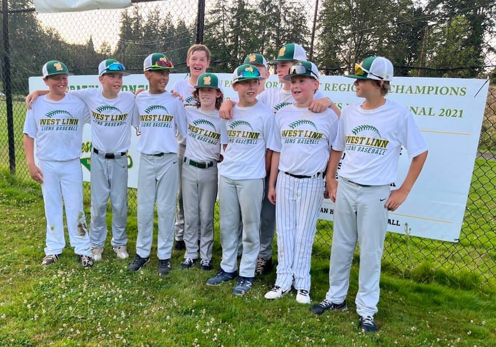 West Linn 12U baseball team