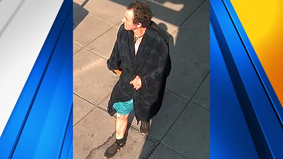 Portland woman carjacked by man with ‘large hunting knife.'